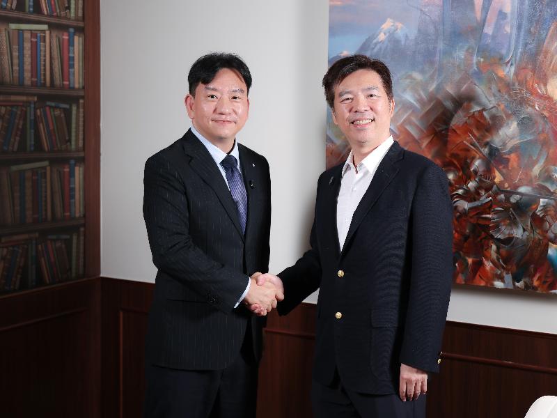 CEO Conversations: Dr. Sean Chang, CEO & CMO, Locus Cell